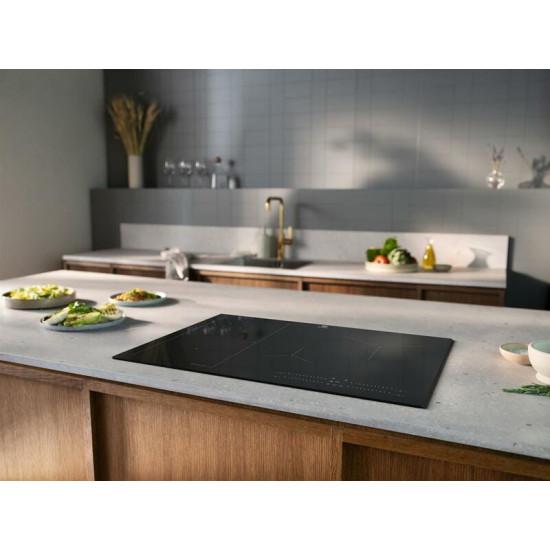 Варильна поверхня Electrolux EIS77453