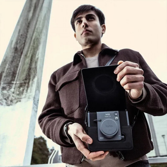 Камера моментального друку Fujifilm Instax Wide Evo Black (16840933)