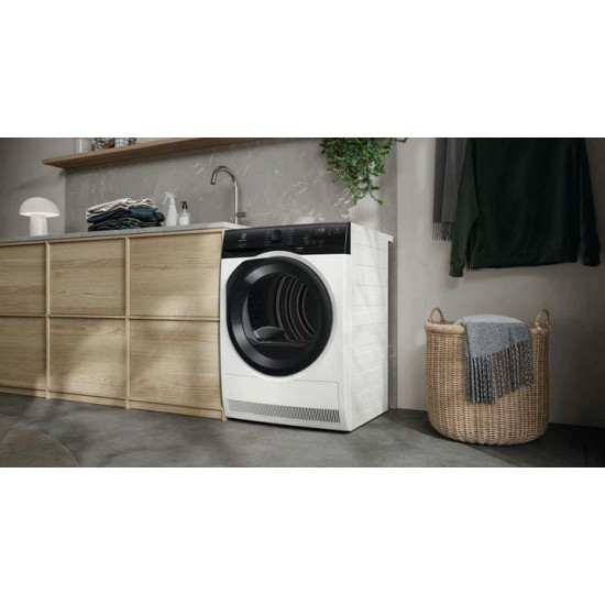 Сушильна машина Electrolux EW6D98BEU