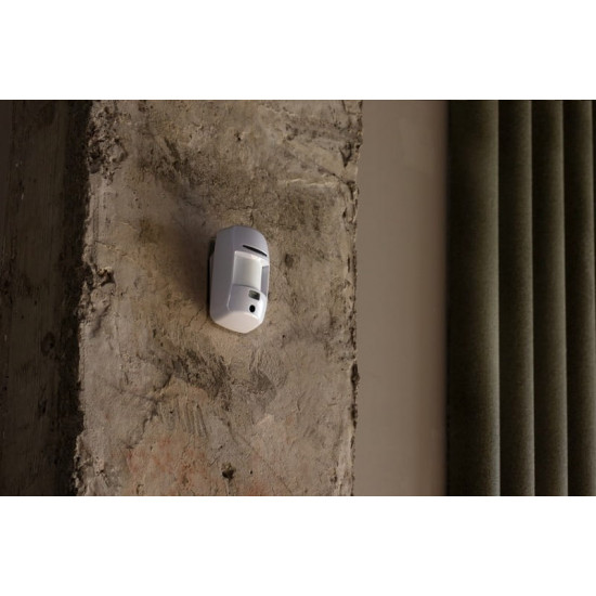Бездротовий датчик руху з камерою U-Prox PIR Cam White