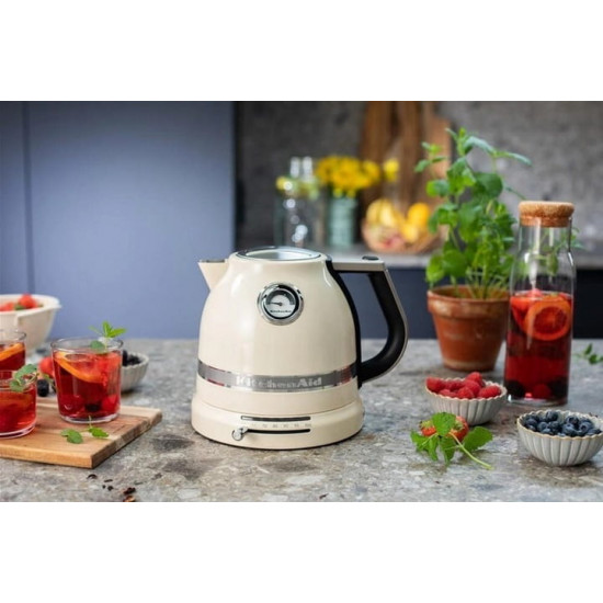 Електрочайник KitchenAid Artisan 5KEK1522EAC Creamy