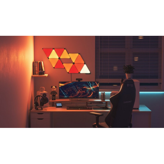 Додаткові панелі Nanoleaf Shapes Ultra Black Triangles Expansion Pack, Apple HomeKit, 3 шт. (NL47-0101TW-3PK)