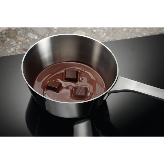 Варильна поверхня Electrolux EIV64453