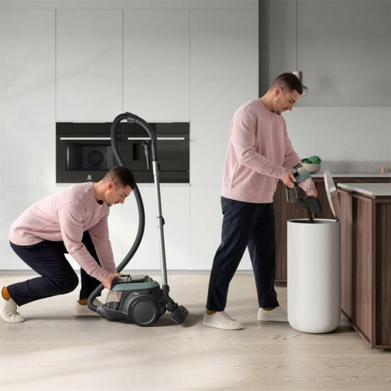 Пилосос Electrolux EL61C2OG