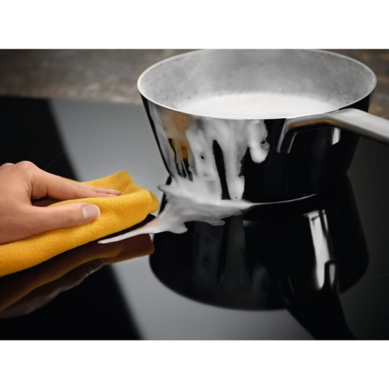 Варильна поверхня Electrolux EIT61443B